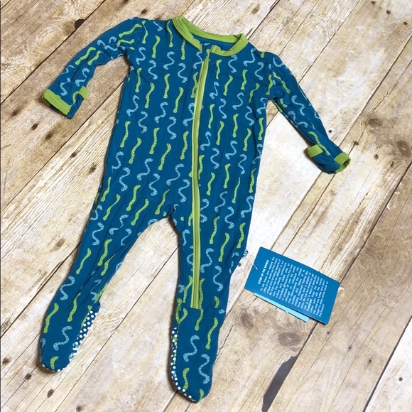 Kickee Pants Other - KicKee Pants footed oasis worm onesie